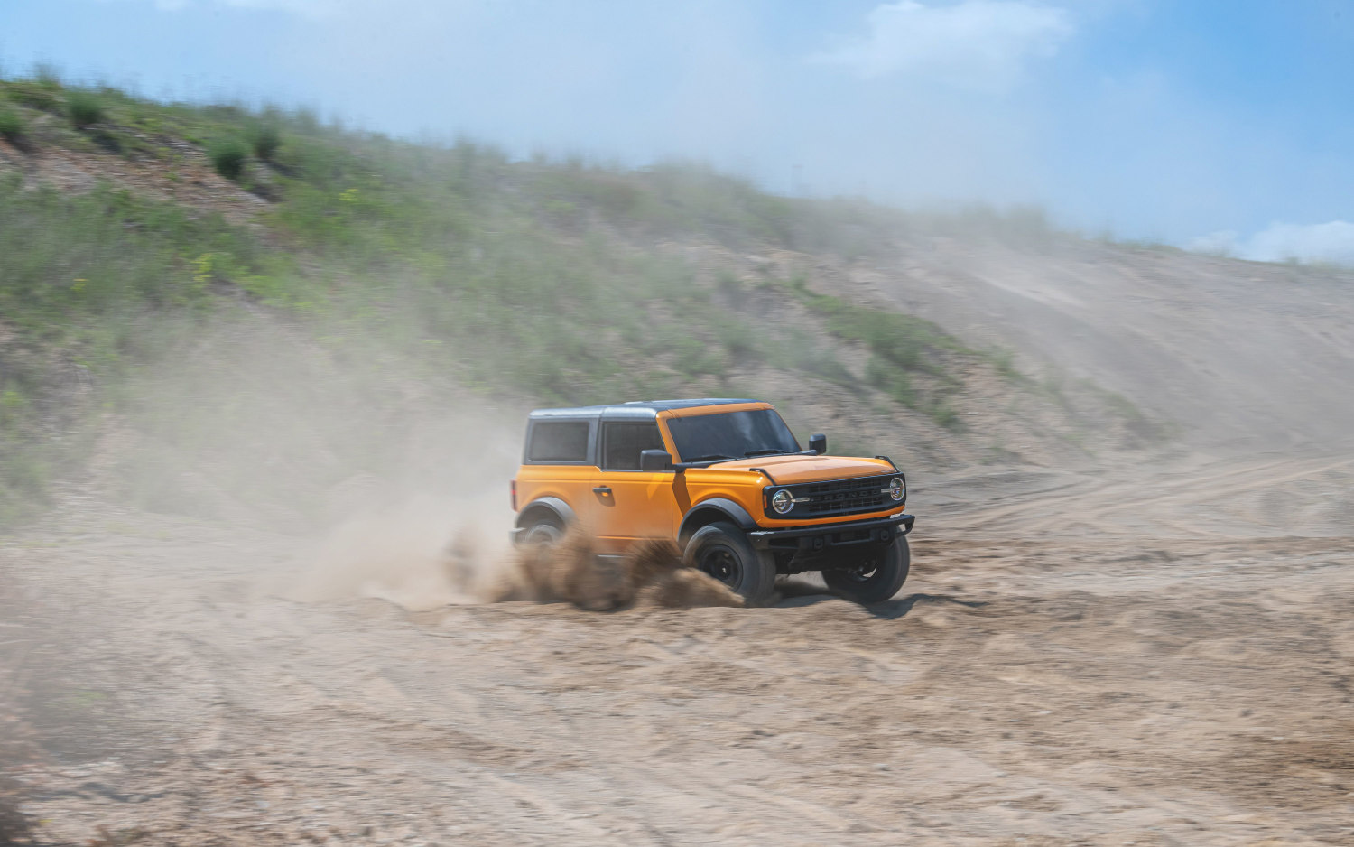 Ford Bronco Outer Banks 2 door 2021 SUV Drive